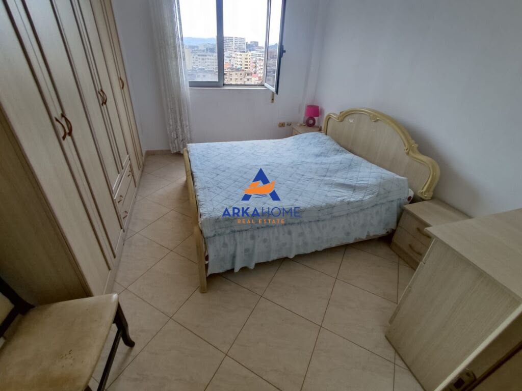 JEPET ME QERA APARTAMENT 2+1+BALLKON "RR. FORTUZI, PËRBALLË MINISTRISË SË DREJTËSISË" 70.000 LEKE