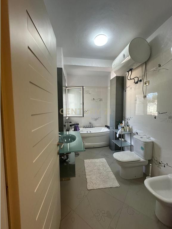 Jepet me qira apartament 1+1 pamje deti në Vollga , Durrës !