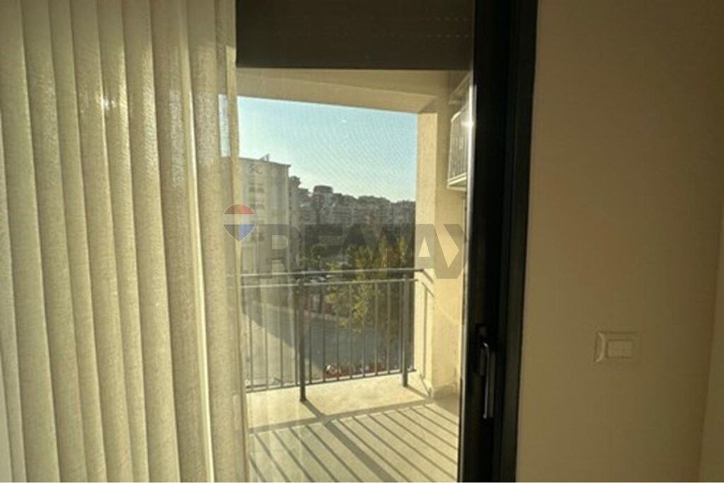 Jepet me Qira Studio Apartment Liqeni i thate