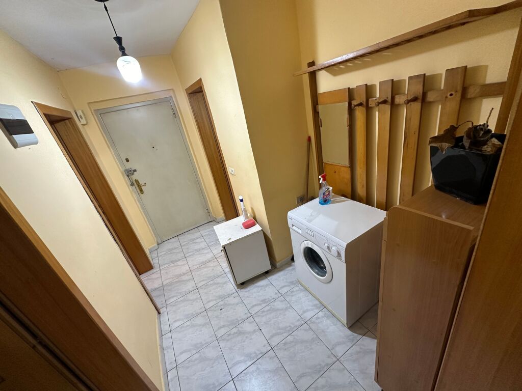 2+1 apartment for rent near Elbasani Road at Mihal Grameno School