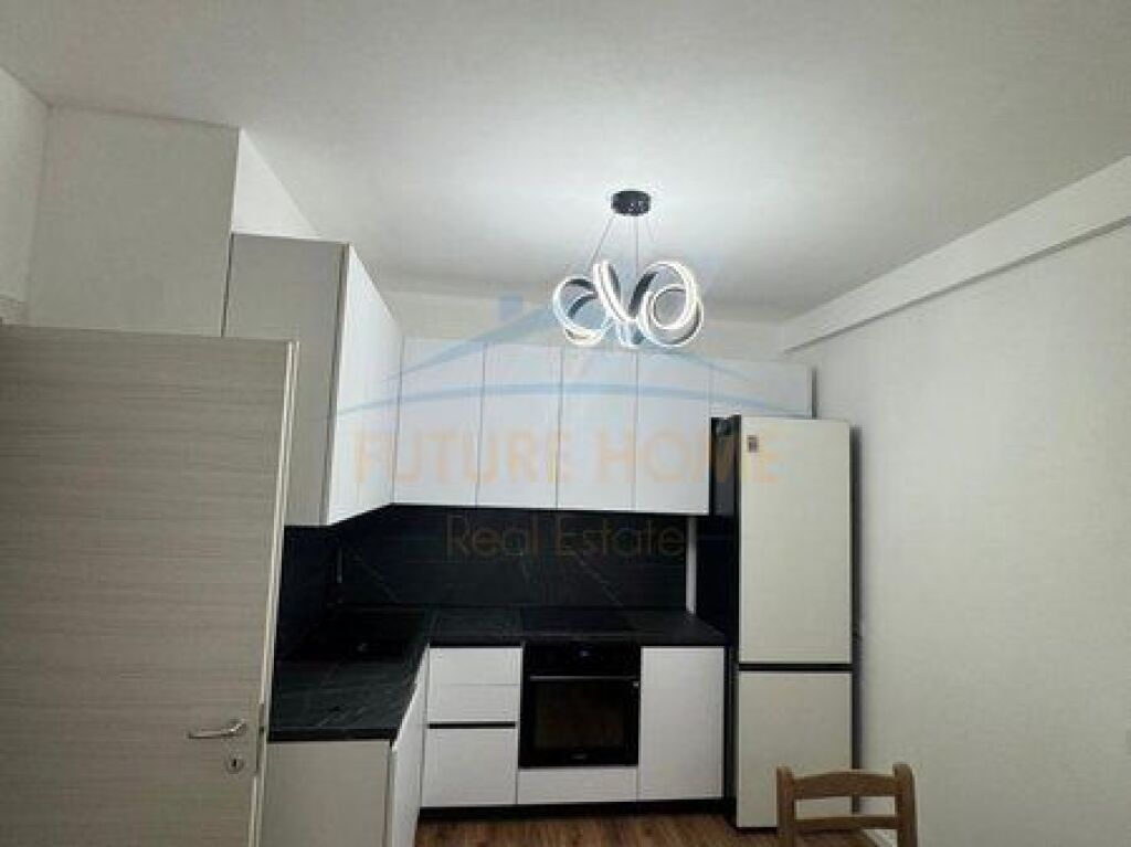 Shitet, Apartament 1+1, Kompleksi E-88, Laprakë