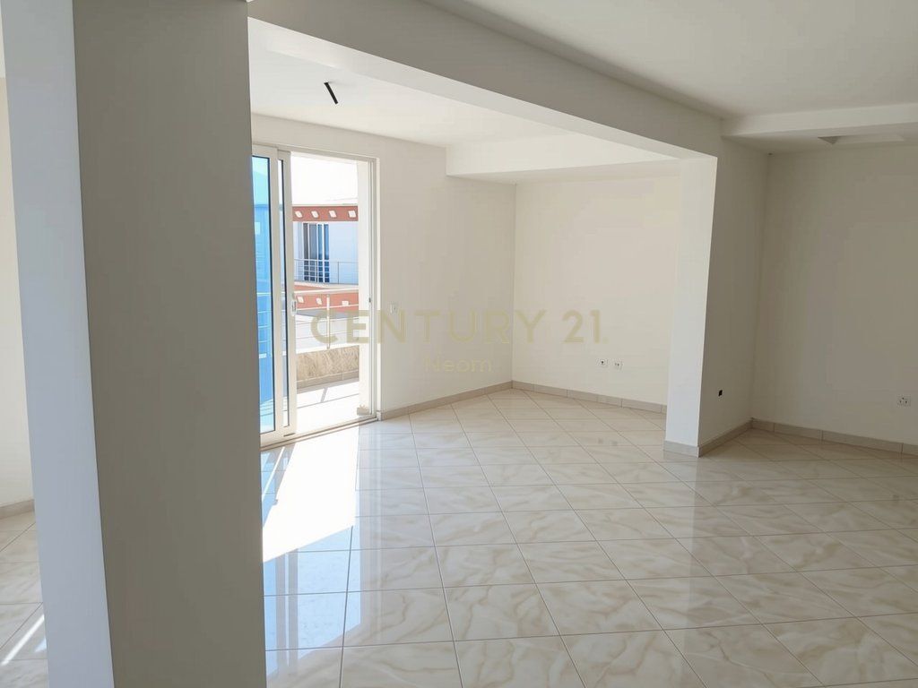 SHITET APARTAMENT 2+1 | BALLKON 33M2 ME PAMJE FANTASTIKE