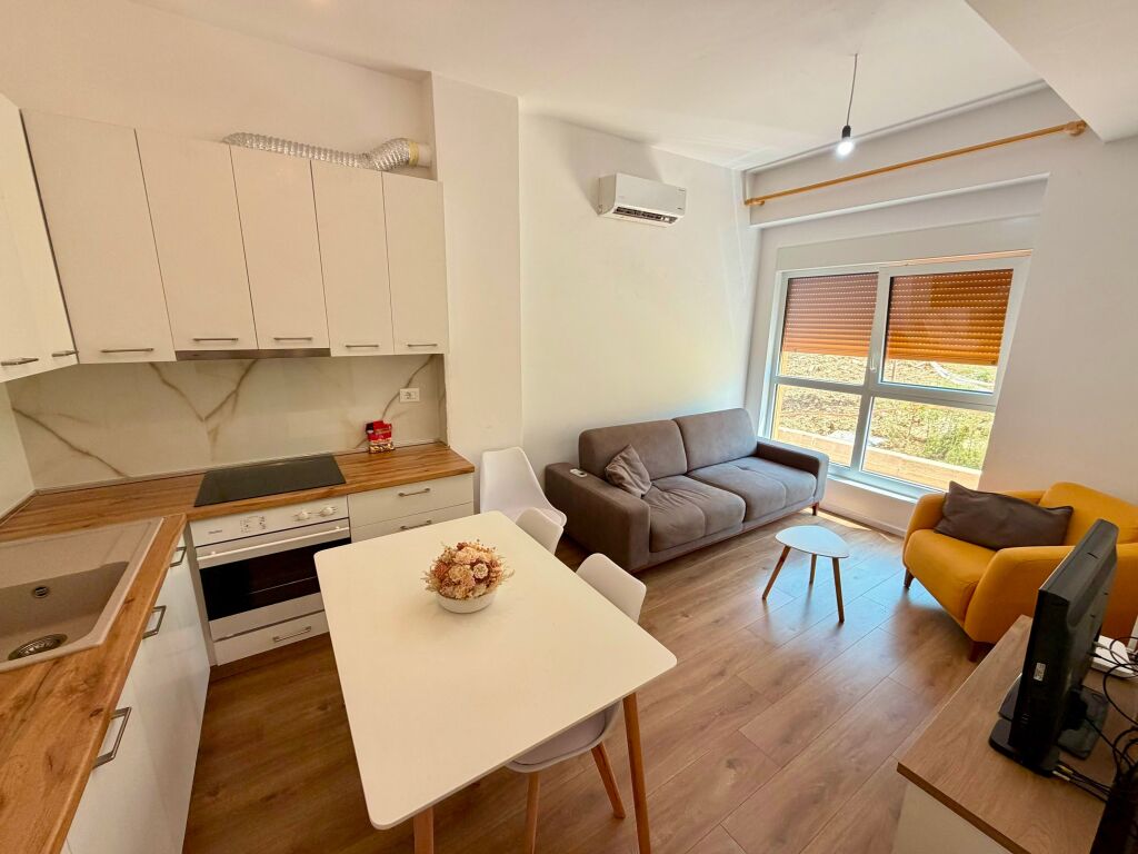 📣 AFFITTO SUPER Appartamento 1+1 📍 Complesso Kaimi, Ali Dem 🛣️ Via “Pasho Hysa” ✨