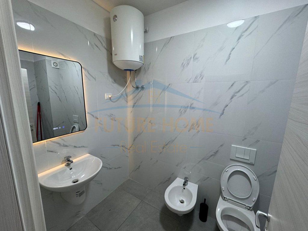 SHES APARTAMENT 1+1,KOMPLEKSI E88,LAPRAKE