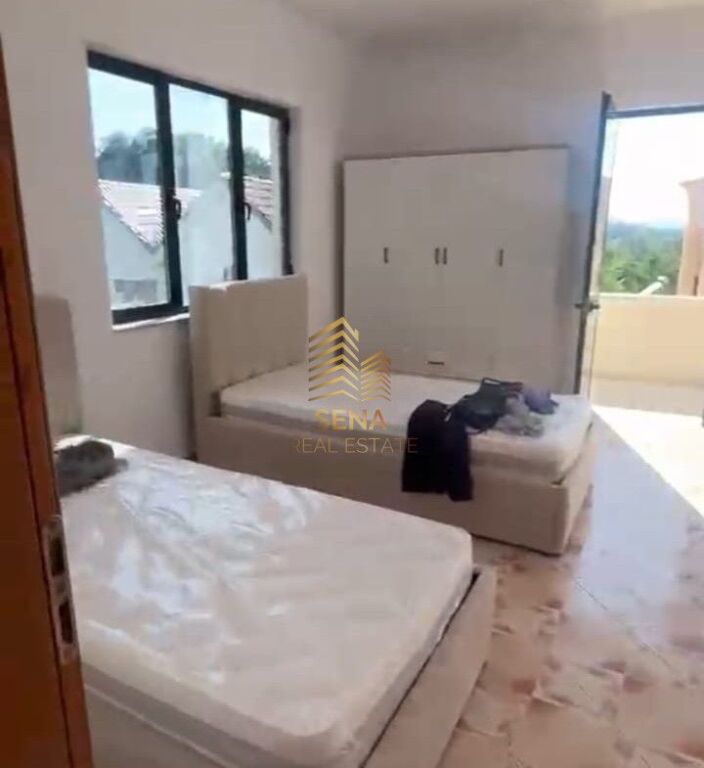 Qira,Hyrje Private 1+1+Blk, Rruga Elbasan, Prane Sanatoriumi, 45.000 Lekemuaj
