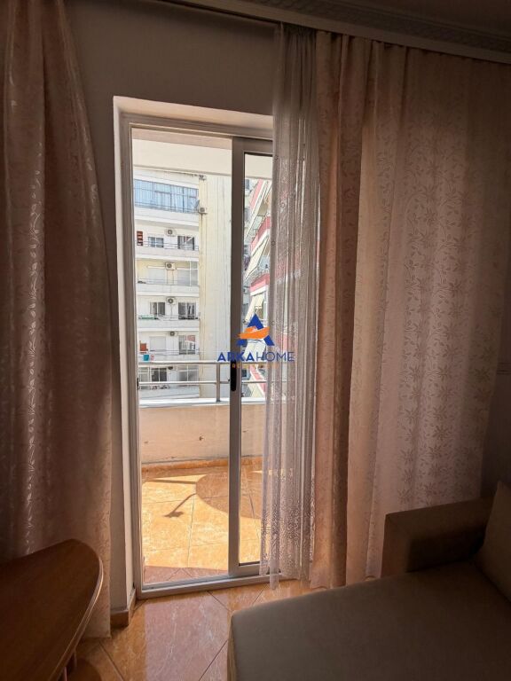 SHITET APARTAMENT 1+1+BALLKON "UNAZA E RE, ASTIR" 110.000 EURO