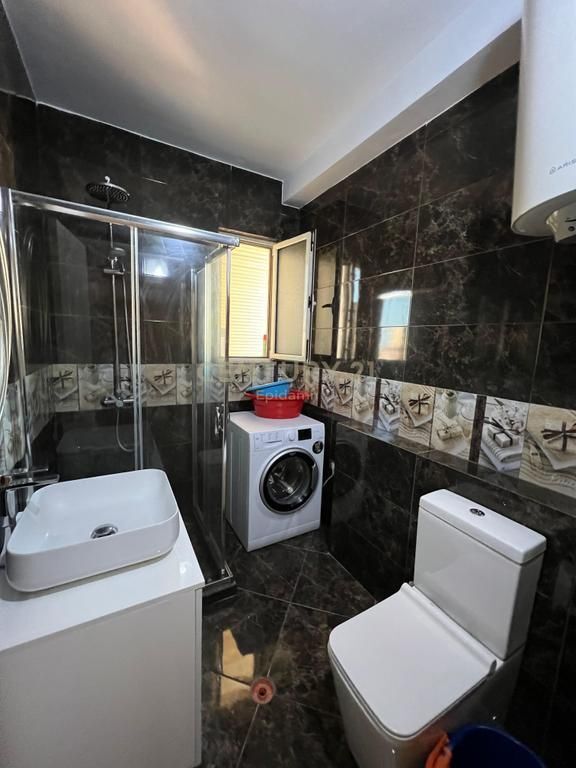 Apartament 1+1 per Qera prane Ish-Rajonit, Durres!