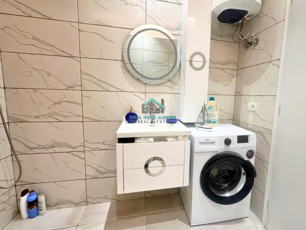 Appartamento 1+1 in affitto – Lungomare, Vlore.