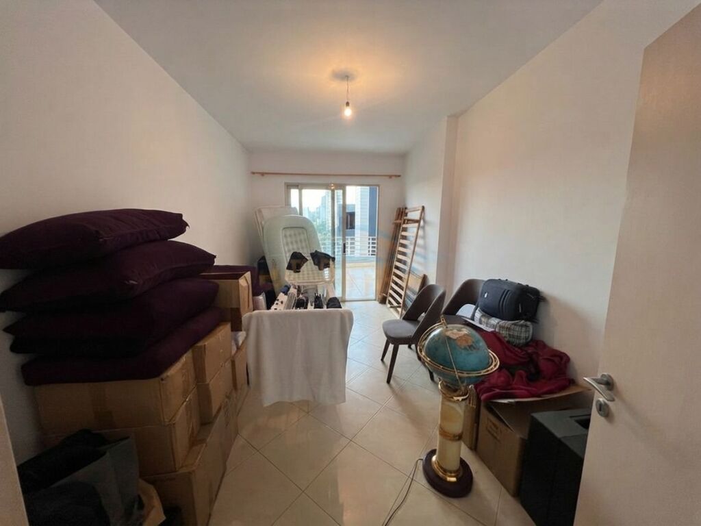 Shitet, Apartament 2+1+2, Unaza e Re