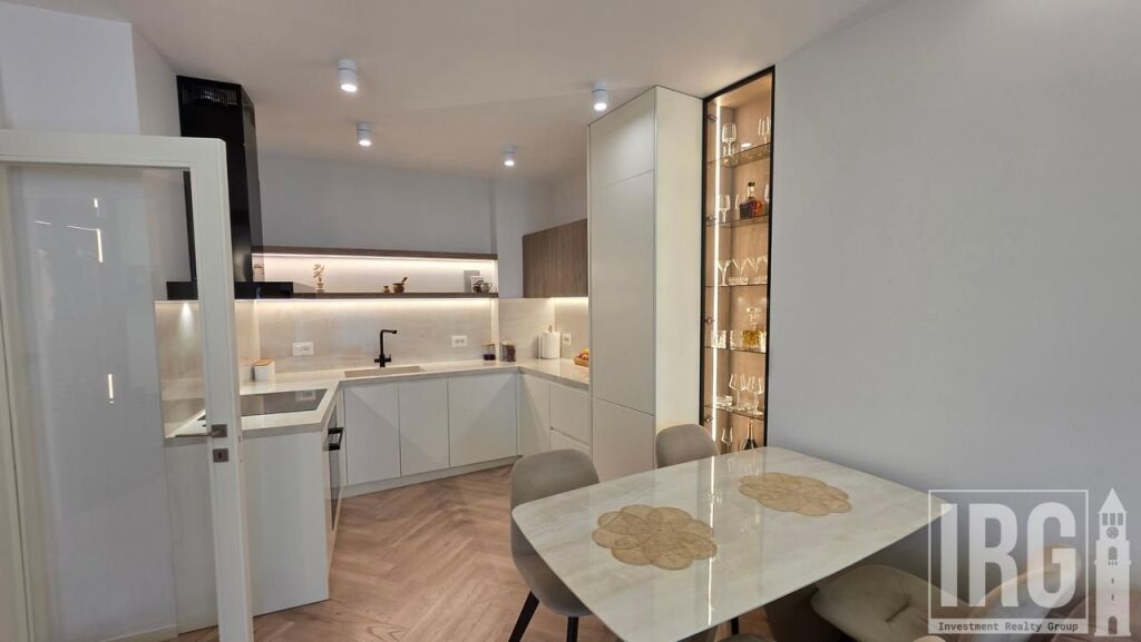 Apartament 3+1+2 Premium per shitje. Lake View Residences Rr Kosovareve.