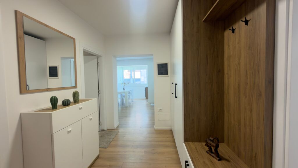 JEPET ME QIRA APARTAMENT 3+1,Prane Pazarit te Ri ,🏷️75.000Leke