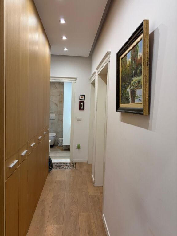Jepet  me qera super apartament  2 +1  ne Myslym Shyri