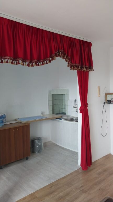 FOR RENT 2+1 APARTMENT NEAR "MIQËSIA" SCHOOL
