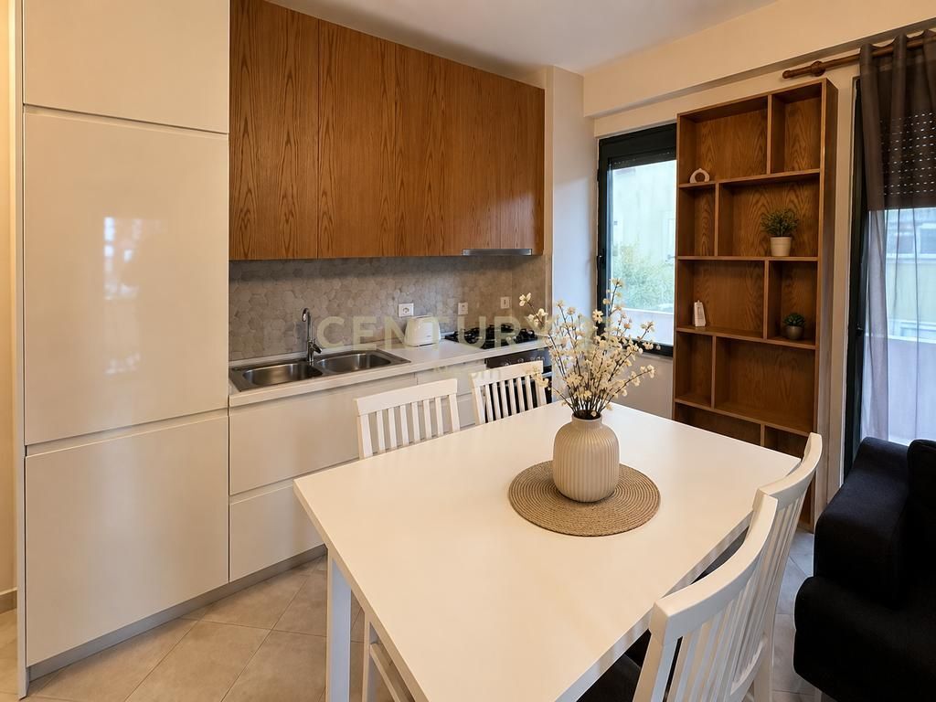 Apartament 1+1 me Qera, Liqeni i Thatë