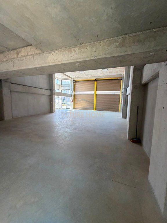 FOR RENT 2 STOREY BUILDING, TEG