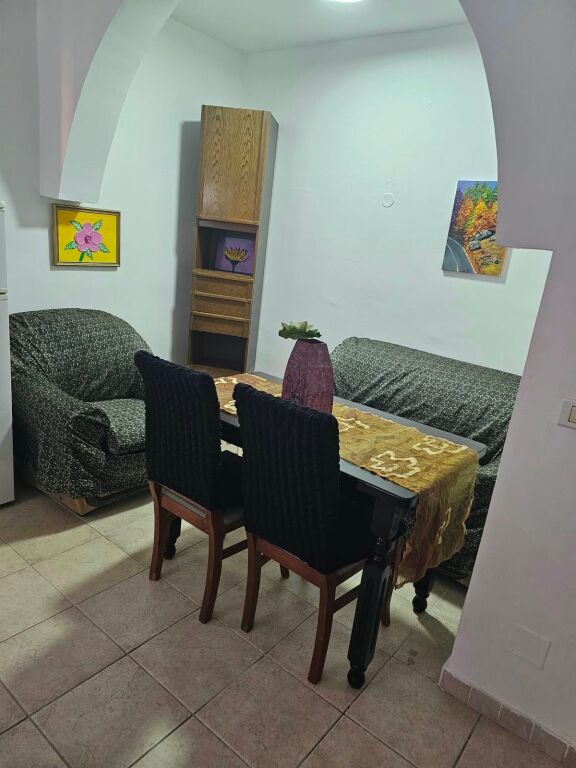 Rent | Apartament 1 + 1 | Rruga Xhanfize Keko | 400 €/month