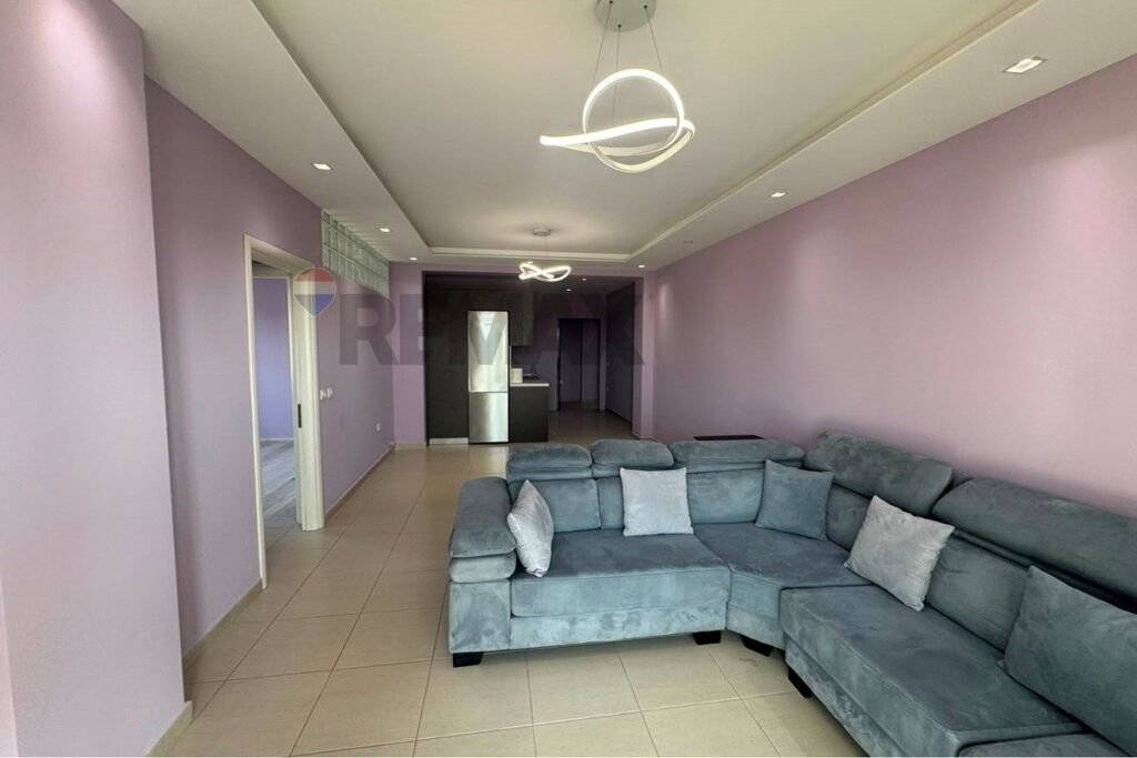 Apartment 2+1+2 Former Restaurant Durres for Sale