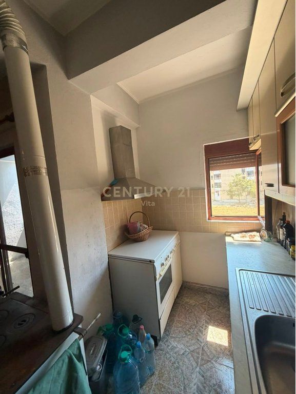 Apartament 3+1 me qira tek Stadiumi ,Durres !!