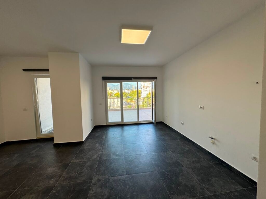 Office for rent at S_Living in Zog te Zi