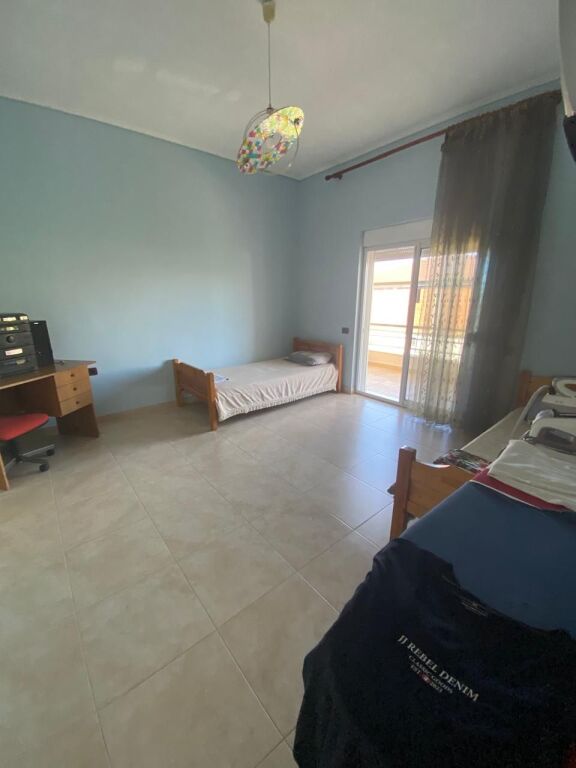 🏡 Vilë 2-Katëshe për Shitje – Spitallë, Durrës