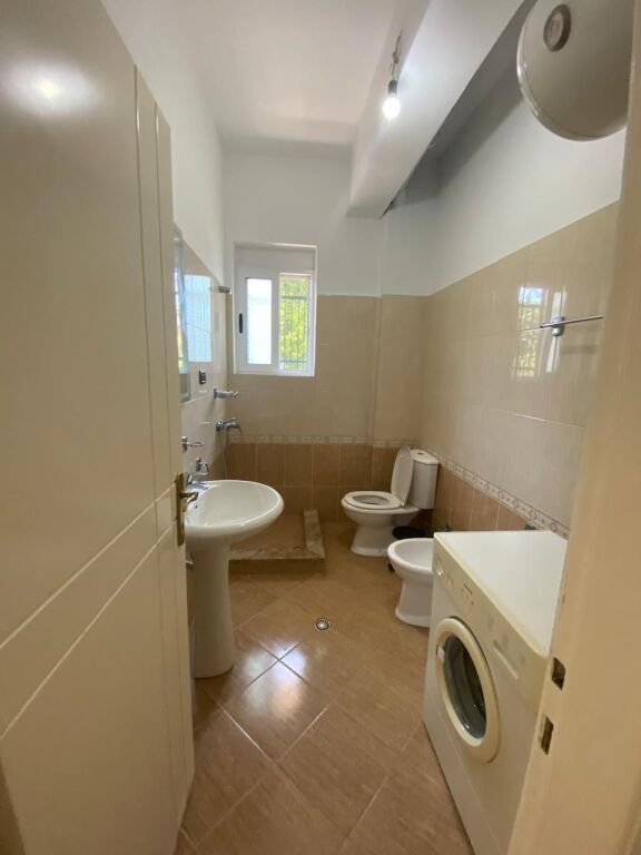 🏡 Vilë 2-Katëshe për Shitje – Spitallë, Durrës