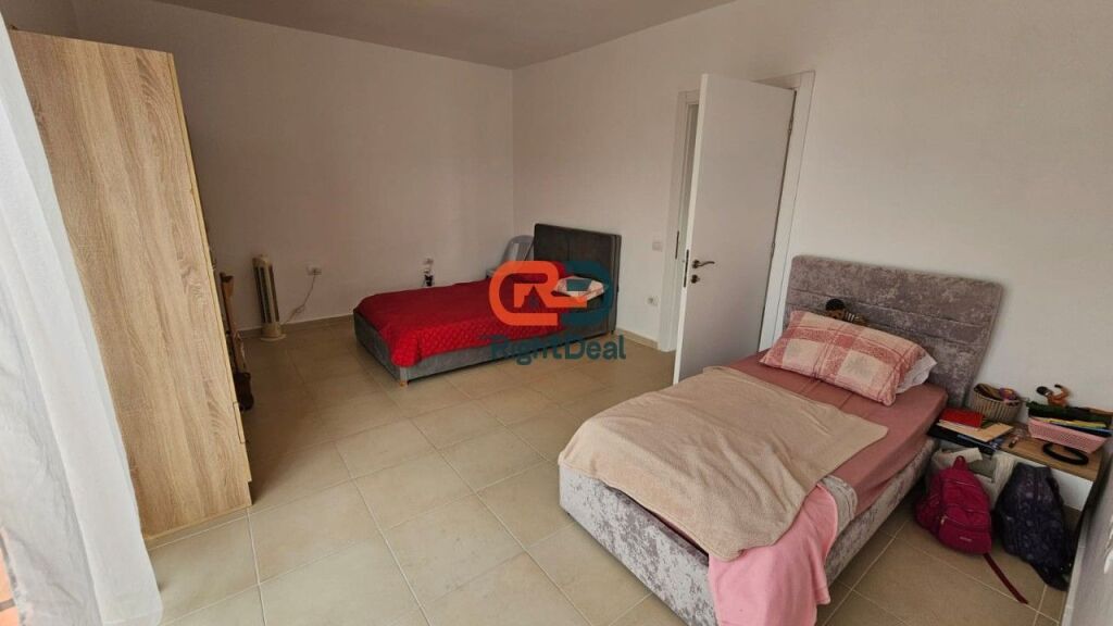 Ne Misto Mame, Jepet Me Qira Apartament 2+1+2+Verande, Mundesi Ideale Banimi !!!