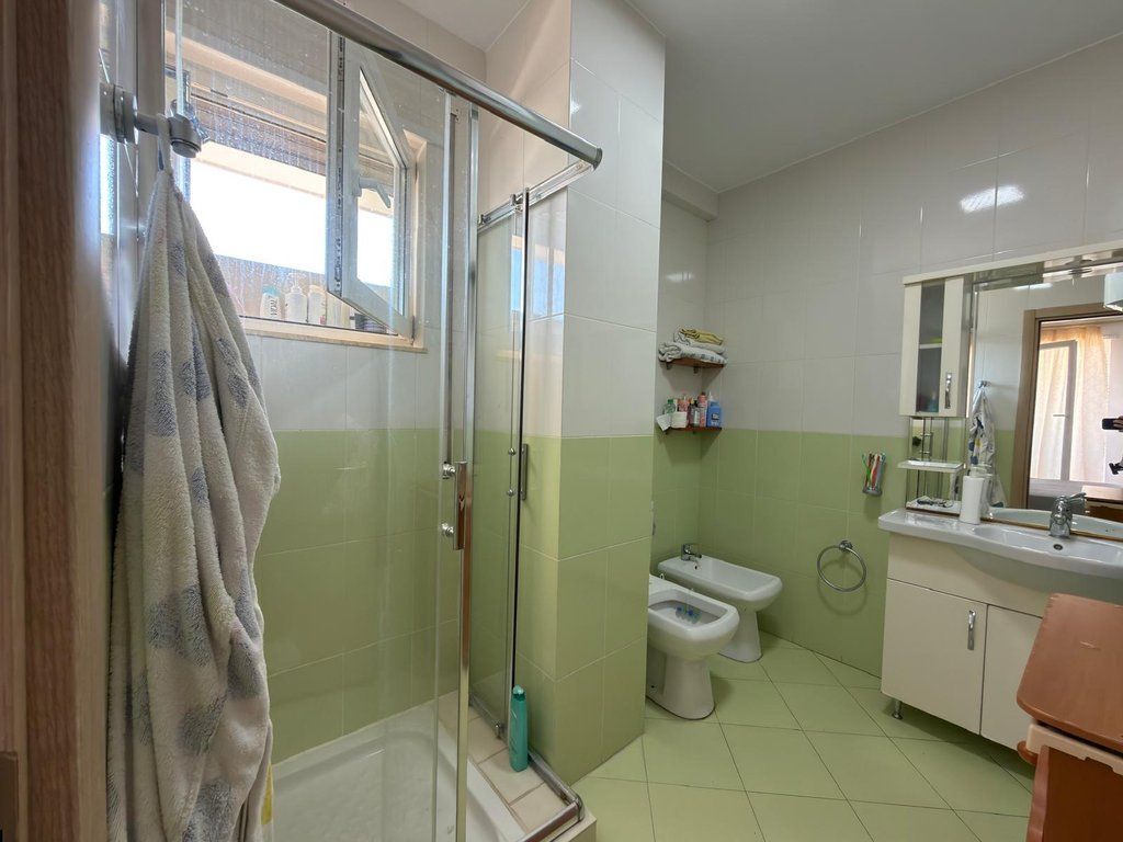 Kompleksi Gener 2, Shesim apartament 2+1 me verandë