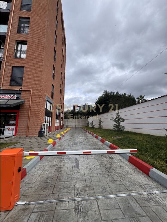 Apartament 2+1 per shitje ne Porcelan