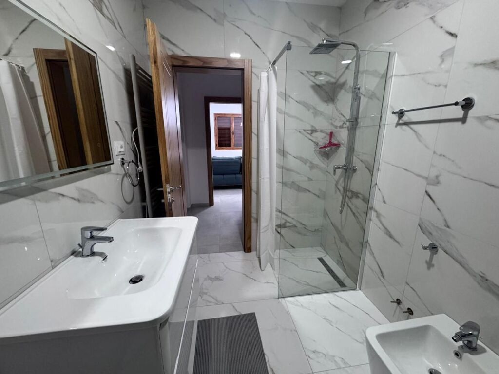 Apartment for Rent 2+1+Parking, New Sauk