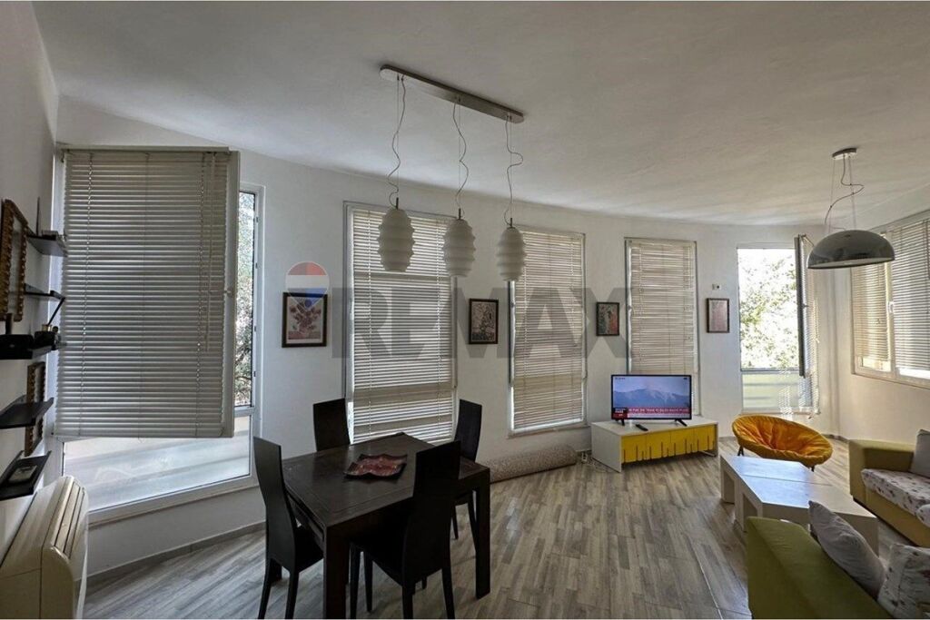 Apartament - Për Qira - Kodra e Diellit 1, Tiranë
