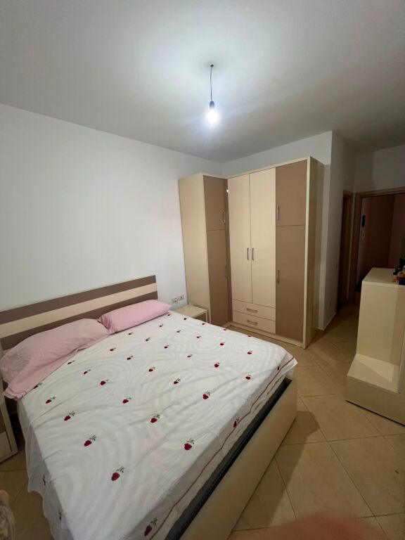 disponojmë apartament 2+1+2 për shitje pranë rrethit të astirit