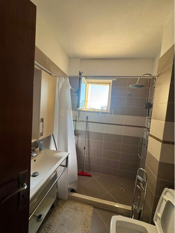JEPET ME QIRA APARTAMENT 2+1+2 NE VOLLGA ,DURRES !