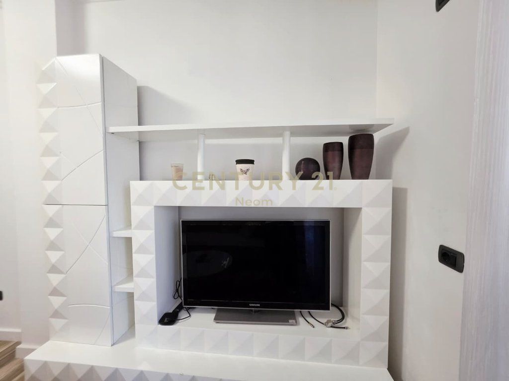 JEPET ME QERA APARTAMENT 1+1, PA MALORE TE LIQENI I THATË - 600 EURO