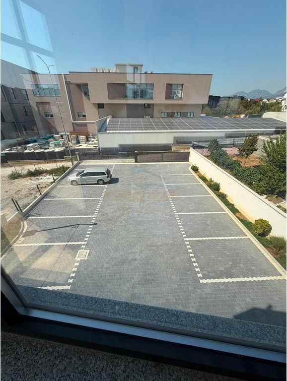FOR RENT 2 STOREY BUILDING, TEG