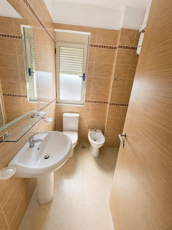 Shitet apartament në Durrës — Plepa