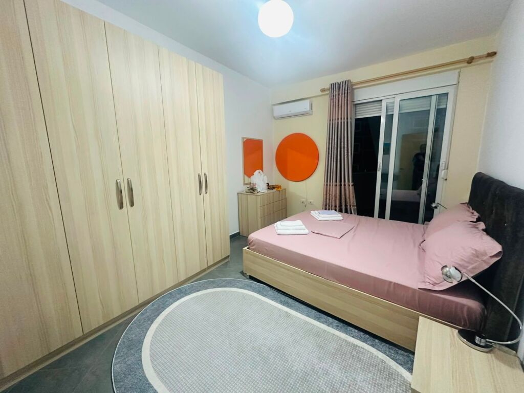 Super apartament 1+1= 21 Dhjetori =57.000 lekë