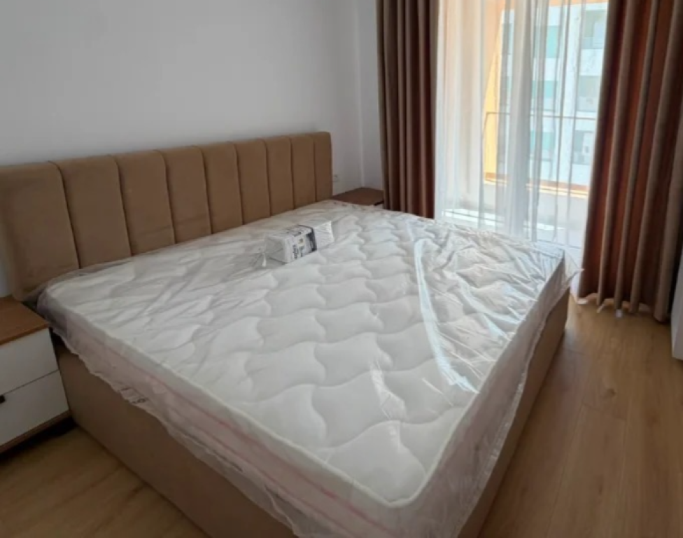 Apartment 1+1 for rent at Kompleksi Kadiu, Ali Demi Street.