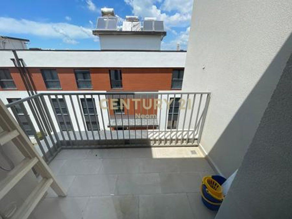 QIRA, APARTAMENT PREMIUM 1+1 me POST PARKIMI