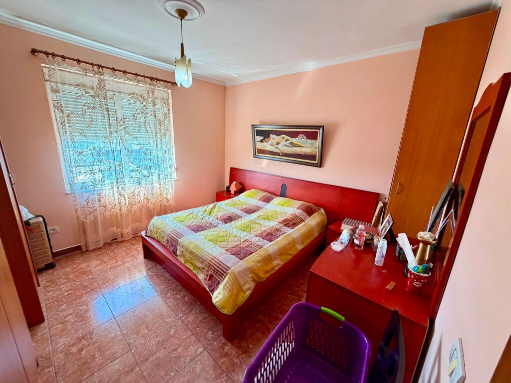 📣 SHITET Apartament 2+1 Me Ballkon 📍 Komuna e Parisit, Prane Kompleksit Kika 2 ✨