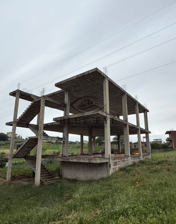 Casa a schiera di 3 piani in vendita ad Arapaj Durrës!