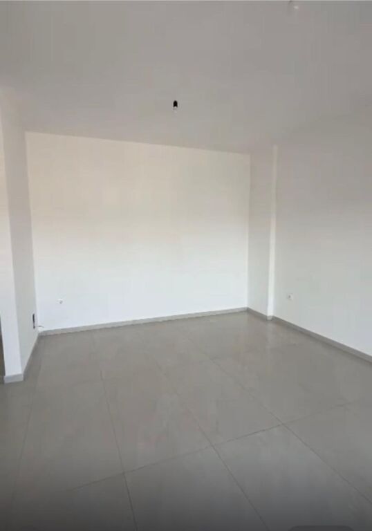 Jepet me qera apartamenti 2+1
