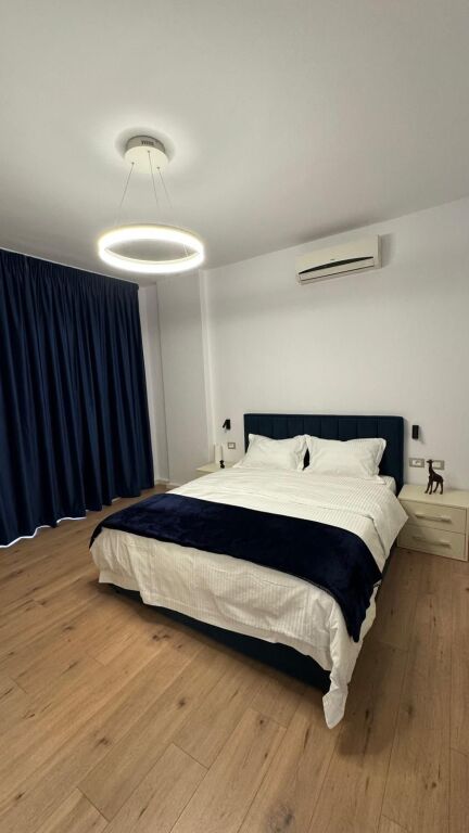 Liqeni i Thate, jepet me qera apartament 1+1.