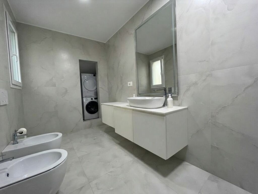 Qera, Vile, Aba Rezidenc , Tirane