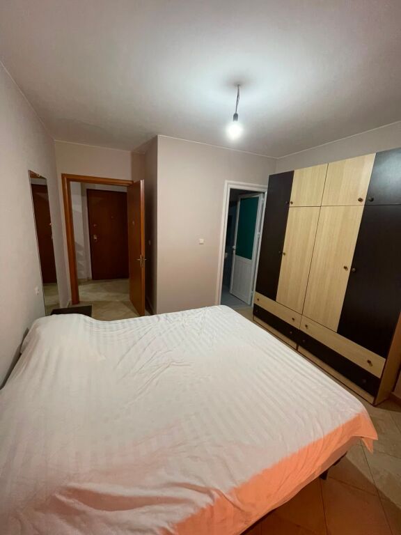 📌Apartament 2+1+2 tualete me qira – Yzberisht !