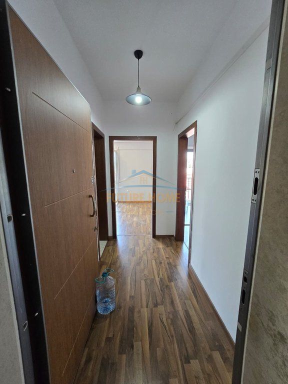 In Affitto, Spazio per Uffici, Via Frosina Plaku, Tirana