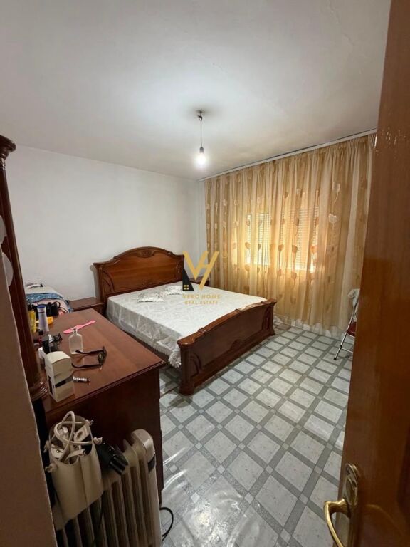 SHITET APARTAMENT 2+1+BLK NE FIER 6.500.000 LEKE