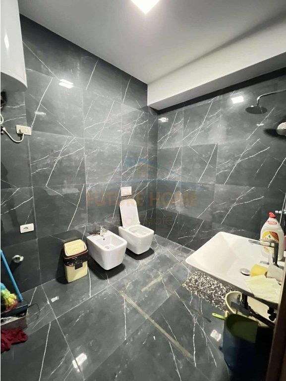 For sale, 3+1 Apartment, Kavaja Street, UNA57793