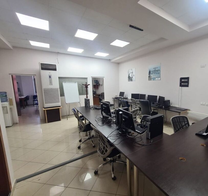 Commercial space for rent at Rruga e Kavajes, 21 Dhjetori.