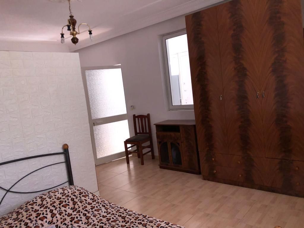 Qera | Apartament 1 + 1 | Rruga Niko Avrami | 350 €/muaj