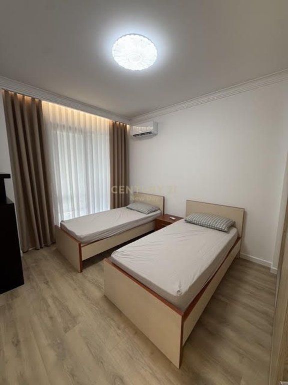 Appartamento appena arredato in affitto  posto auto 1.200 € /Mese